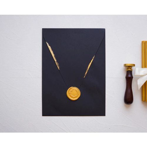 Z9261 - Aranyozott fekete díszboríték - 20 cm x 14 cm