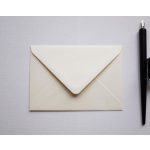 Ivory boríték textúrált papírból- C6 