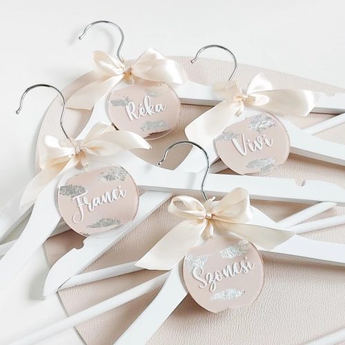 Esküvői vállfadísz 