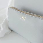 Feliratozott kozmetikai táska/neszeszer