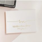 Fehér vendégkönyv arany love felirattal