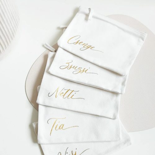 'Bright' feliratozott neszeszer 