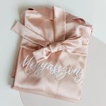 Készülődős köntös egyedi felirattal - rose gold
