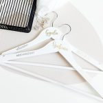 Esküvői vállfa szett díszdobozban