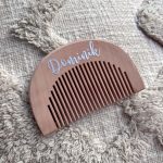 Névre szóló babafésű