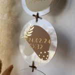 Függő dekoráció a baba születési adataival 